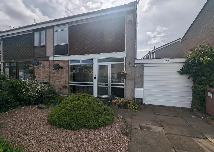 Gorgeous Full Home In Edinburgh